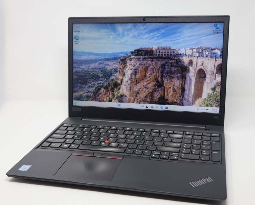 Lenovo ThinkPad E590 — product view 1